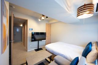 CREAL premier Omorikita - 1