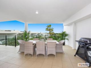 Cotton Beach 107 - Coastal Penthouse with Pool - Casuarina - 4