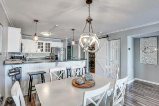 Lakefront Retreat with Community Pool in Osage Beach - Osage Beach - 5