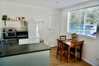 The Green Guesthouse - semi rural family unit LOWER HUTT - Lower Hutt - 6