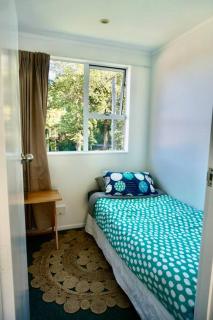 The Green Guesthouse - semi rural family unit LOWER HUTT - Lower Hutt - 2