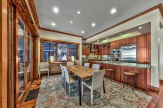 The PEAK Matterhorn 9 - The Ultimate in Lakefront Luxury - 1