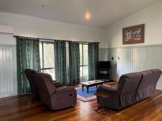 Cooloola Cottage Rainbow Beach - Rainbow Beach - 3