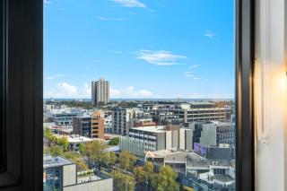 Stay in Luxury at Stature - Sleeps 4 - Melbourne - 5