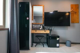 Gung Business Hotel - 1