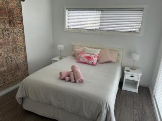 Waters Edge Golden Sunrise Two Bedroom Apartment Recent Reno - Rocky Point - 3
