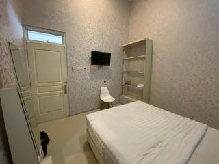 Griya RW Family Guest House Redpartner - Solo - 6