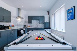 3 Bedroom House with Pool table and Free Parking - Perfect for Contractors - Manchester - 8