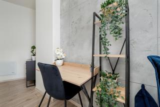 Płocka Comfortable & Modern Apartment Łódź by Noclegi Renters - 5