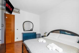 Sunflower House with Pool and Solarium Area - Desenzano del Garda - 3