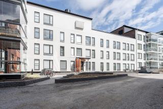 Modern 1BR Apartment with Sauna & Balcony - 2