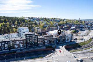 Modern 1BR Apartment with Sauna & Balcony - 1