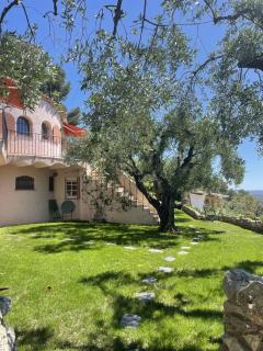 Villa PIPA POLARIS I suite ELULA - vue privilégiée, intime, sophistiquée - Spéracèdes - 2
