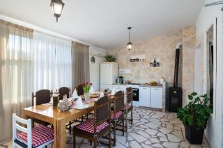 Three-Bedroom Holiday Home in Dabar - 3