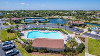 Beachside Retreat-Courtyard Villa-Beachside condo - Saint Augustine Beach - 5
