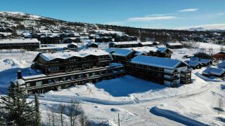 Enjoy scenic views from your balcony - Beitostøl - 9