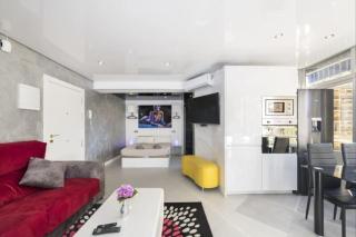 True Colours Apartment , City Center Torremolinos BY NAMASTE ELITE - 1