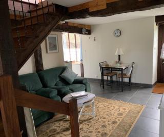 Delightful 1-Bed Cottage in Ceauce - Céaucé - 3
