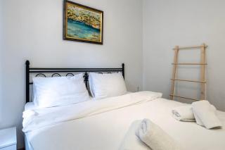 Cihangir Charm:Sunny 1BR Retreat - Istanbul - 4