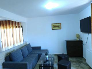 CASA DANA 2 MAI - 2 Mai - 5