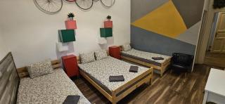 Cheerful and Cozy 2 Bedrooms 2 Bathrooms Apartment with Top Location - Budapest - 2