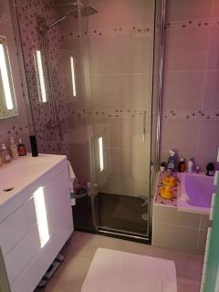 Chambre privée 2 - Chez Vincent - Gare - Centre ville - Annecy - 7