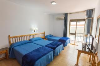 Hotel Tres Jotas Conil - Conil de la Frontera - 2