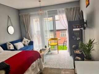 Cozy condo in the heart of Maboneng - 3