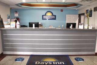 Days Inn by Wyndham Franklin - 6