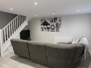 1 Oyster Mews - Parkstone - 7