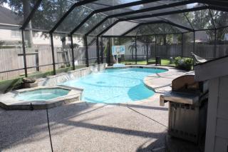 Private spacious king bed pool enclosure - Houston - 0