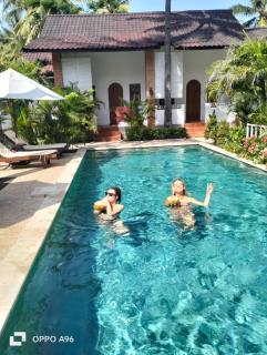 White Coconut Resort - 4