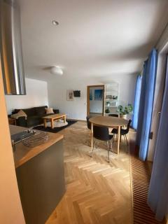 2+kk se vstupem na zahradu - Prague - 6