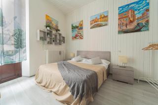 Art Design Apartment - City Center - Milan - 6