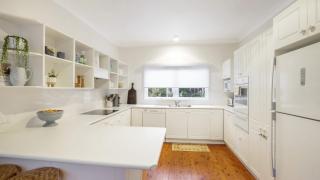 Banyalla - Stunning Coastal Beach House - Killcare - 6