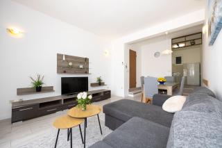 Apartments Ana - Trogir - 7