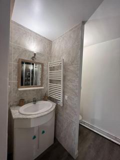 Appartement au cœur de La Garde Adhémar - La Garde-Adhémar - 2