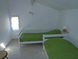 VILLA 3 PCES MEZ 48m2 + TERRASSE 7m2 REF 4034 - Le Castellas - 2