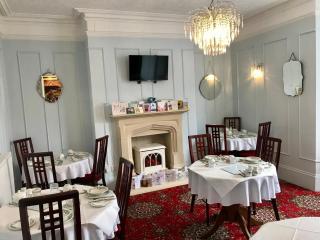 Norman Guest House with Free Parking - Whitby - 4