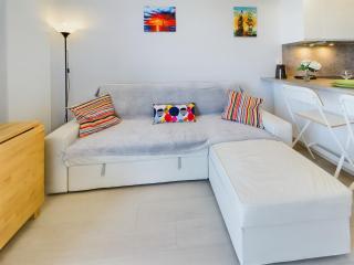 Przytulny Apartament z Parkingiem Gdynia Pogórze by Noclegi Renters - Gdynia - 5