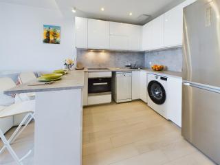 Przytulny Apartament z Parkingiem Gdynia Pogórze by Noclegi Renters - Gdynia - 1
