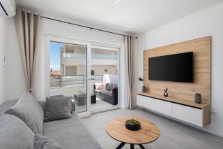 EA Luxury Apartment with sea view - Promajna - 9