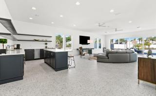 Whiskey Beach House A Luxurious Retreat - Destin - 3