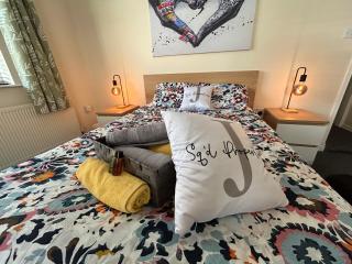 82a Underwood Lane - 0