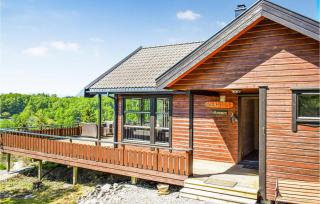 Awesome Home In Nedstrand With Wifi - 2