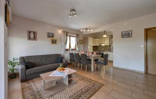 3 Bedroom Gorgeous Home In Sveti Kriz - Sveti Križ - 8