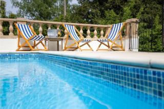 The New School Rooms - Beautiful, Georgian Apartment with Private Heated Pool and Hot Tub Sleeps 12 with Wifi and Parking near Bath - 3