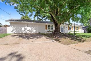 Ranch Home Gem 5BR Home Sleeps 12 with Game Room - Gulfport - 8