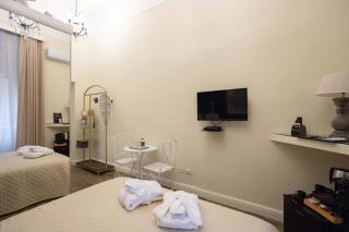 Domus Deorum Deluxe - Naples - 2