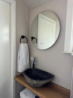 HAVENZICHT HUISJE, chique ingericht, compleet uitgerust, prachtig uitzicht! - 1